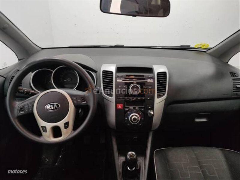 Kia Venga 1.6 CRDi VGT 115cv Drive de 2013 con 100.000 Km por 6.100 EUR. en Barcelona