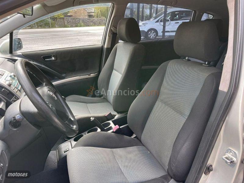 Toyota Corolla Verso 2.0 D4D Sol de 2005 con 269.759 Km por 4.900 EUR. en Lugo