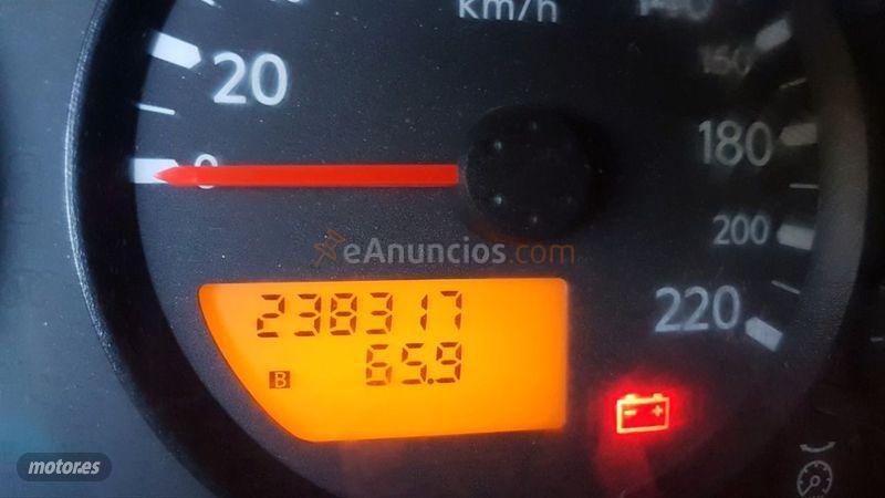 Nissan Navara 4X4 Doble Cabina LE de 2007 con 238.000 Km por 11.999 EUR. en Avila