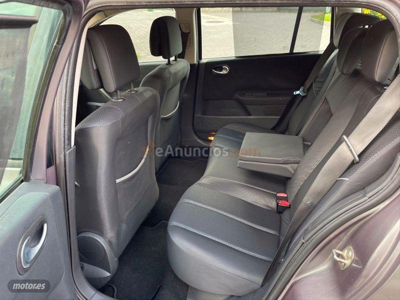 Renault Megane GRAND TOUR CONFORT EXPRESSION 1.9DCI de 2006 con 183.000 Km por 4.000 EUR. en Guipuzcoa