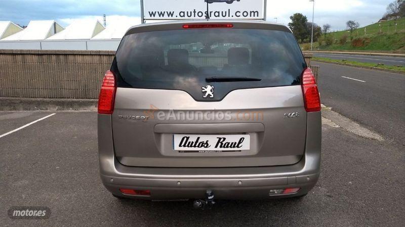 Peugeot 5008 Access 1.6 HDI 112 FAP de 2011 con 164.000 Km por 9.900 EUR. en Cantabria