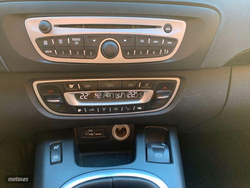 Renault Grand Scenic Dynamique dCi 110 7 plazas eco2 de 2011 con 228.000 Km por 5.999 EUR. en Valencia