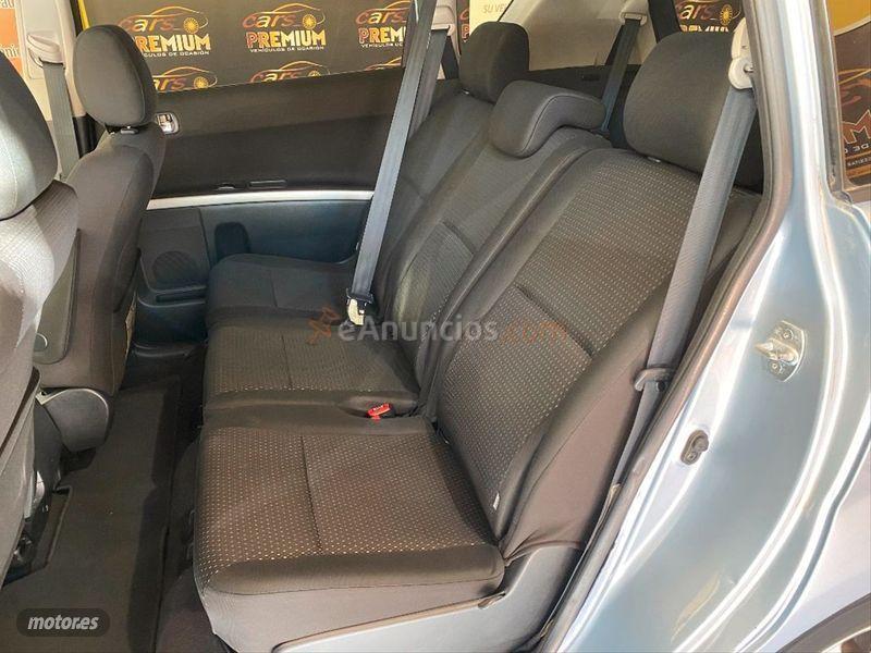 Toyota Corolla Verso 1.8 VVTi Luna de 2008 con 190.000 Km por 5.199 EUR. en Valencia