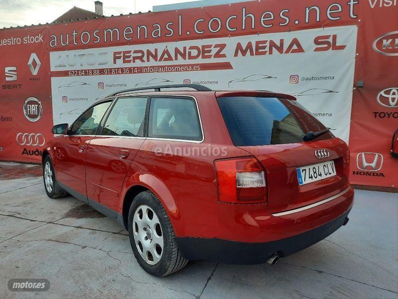 Audi A4 3.0 Avant de 2003 con 198.000 Km por 2.900 EUR. en Madrid
