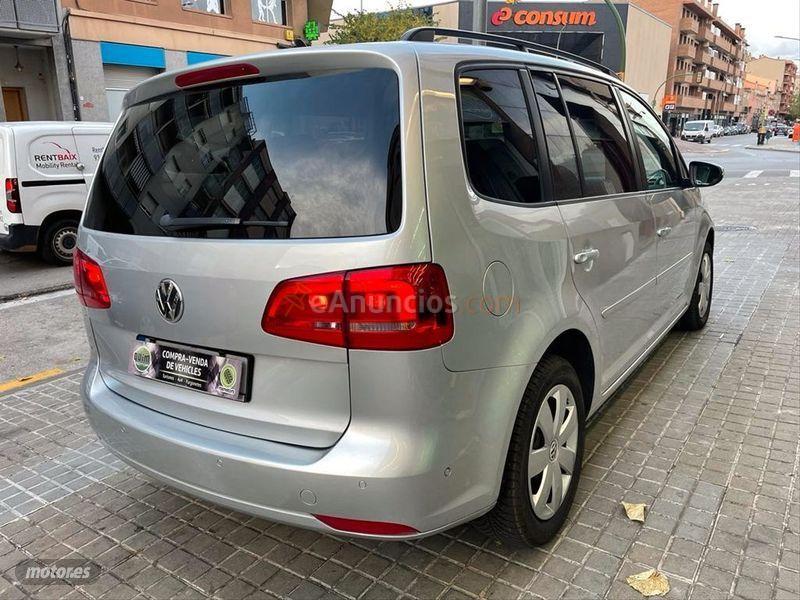 Volkswagen Touran 1.6 TDI 105cv DSG Edition de 2013 con 162.000 Km por 10.990 EUR. en Barcelona