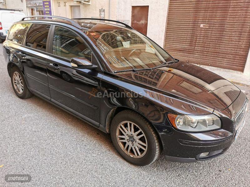 Volvo V 50 1.6D Momentum de 2005 con 199.000 Km por 4.390 EUR. en Granada