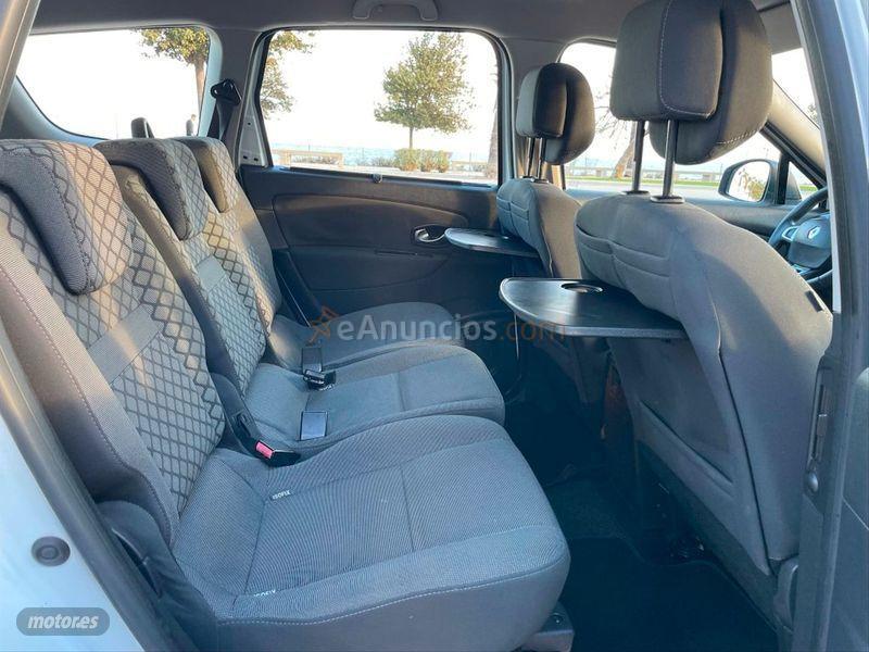 Renault Grand Scenic Dynamique dCi 110 7 plazas de 2011 con 152.000 Km por 6.800 EUR. en Barcelona