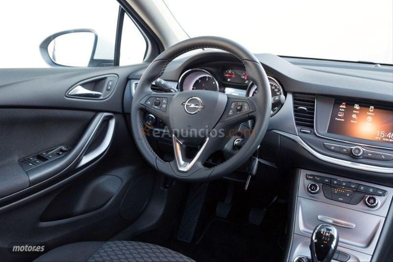 Opel Astra 1.6 CDTi 81kW 110CV Selective ST de 2017 con 87.000 Km por 10.950 EUR. en Malaga