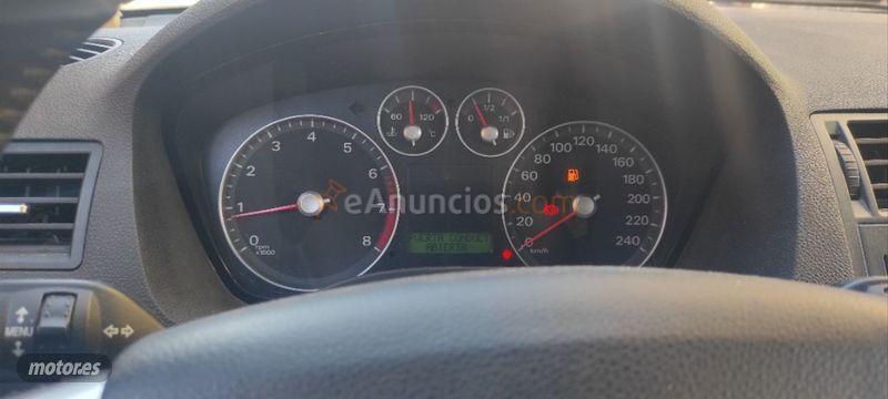 Ford Focus C-Max 1.6 Trend de 2005 con 144.500 Km por 2.790 EUR. en Alicante