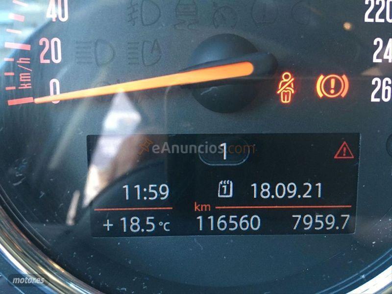 Mini Clubman COOPER D de 2016 con 117.000 Km por 15.900 EUR. en Pontevedra