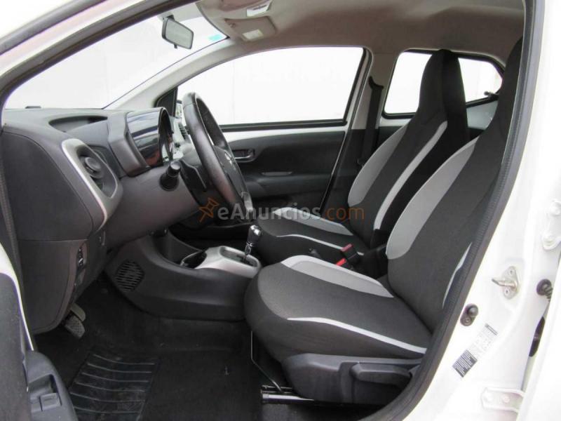 Toyota Aygo 1.0 VVT-i X-PLAY X-SHIFT 70CV 