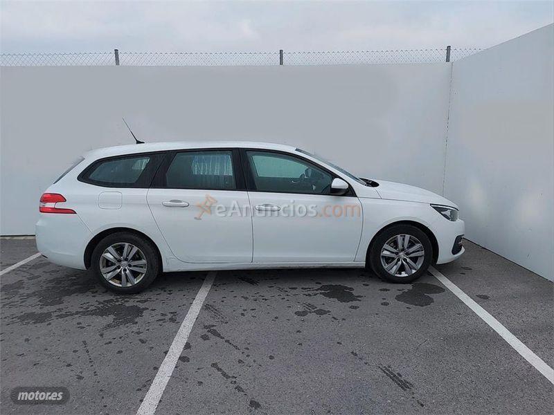 Peugeot 308 SW Active 1.6 BlueHDi 88KW 120CV de 2017 con 143.703 Km por 10.000 EUR. en Badajoz