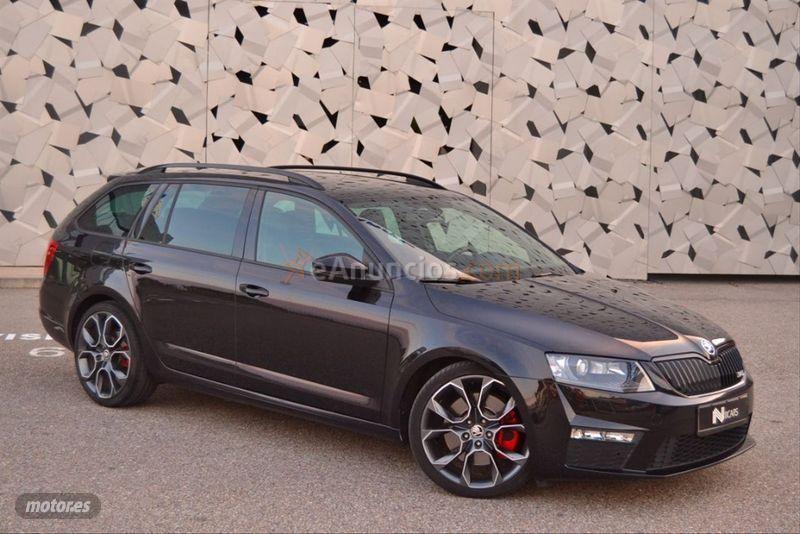 Skoda Octavia Combi 2.0 TDI CR 135KW 184cv DSG RS de 2016 con 74.000 Km por 22.900 EUR. en Pontevedra