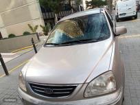 Kia Carens 2.0 CRDi EX de 2006 con 118.000 Km por 3.890 EUR. en Barcelona