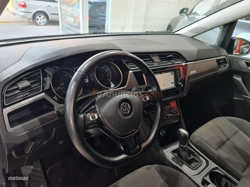Volkswagen Touran Advance 1.6 TDI SCR 110CV BMT DSG de 2016 con 90.000 Km por 18.900 EUR. en Sevilla