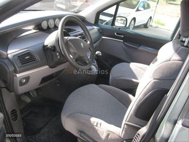 Peugeot 807 SR 2.0 HDI de 2006 con 206.000 Km por 4.900 EUR. en Malaga