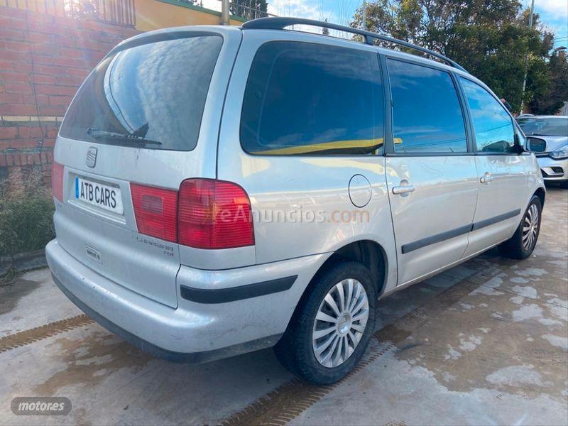 Seat Alhambra 1.9 TDi 115CV Sport de 2003 con 380.000 Km por 2.499 EUR. en Zaragoza
