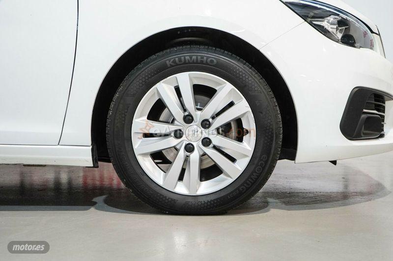 Peugeot 308 SW Business Line BlueHDi 130 SS 6vel MA de 2019 con 133.217 Km por 14.700 EUR. en Pontevedra