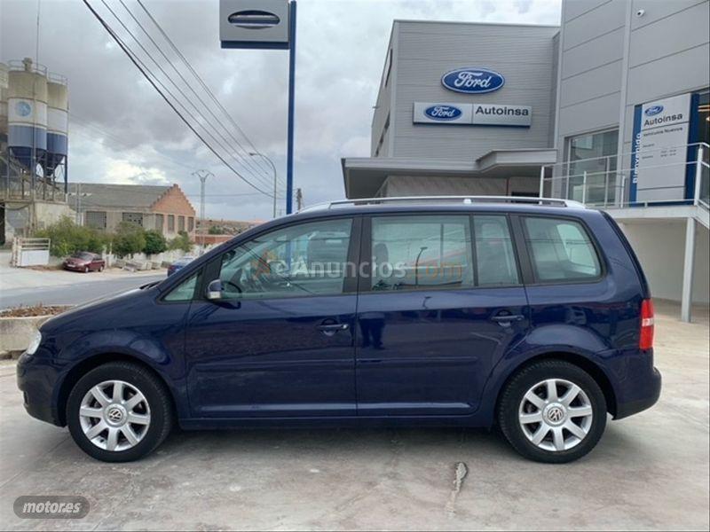 Volkswagen Touran 1.9 TDI Edition de 2005 con 204.000 Km por 4.800 EUR. en Segovia