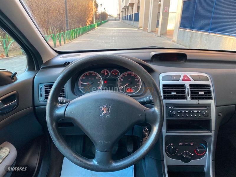 Peugeot 307 SW 1.6 de 2003 con 126.500 Km por 2.990 EUR. en Valencia
