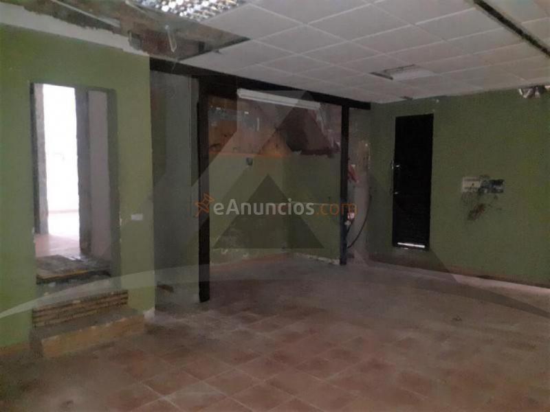 Amplia casa adosada de esquina NEGOCIAMOS EL PRECIO