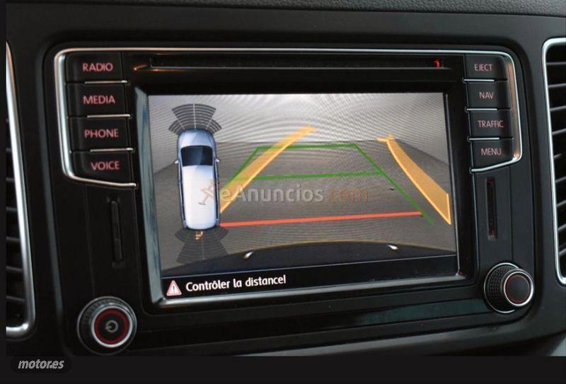 Volkswagen Sharan Sport 2.0 TDI 110kW 150CV DSG de 2017 con 150.000 Km por 21.500 EUR. en Cadiz