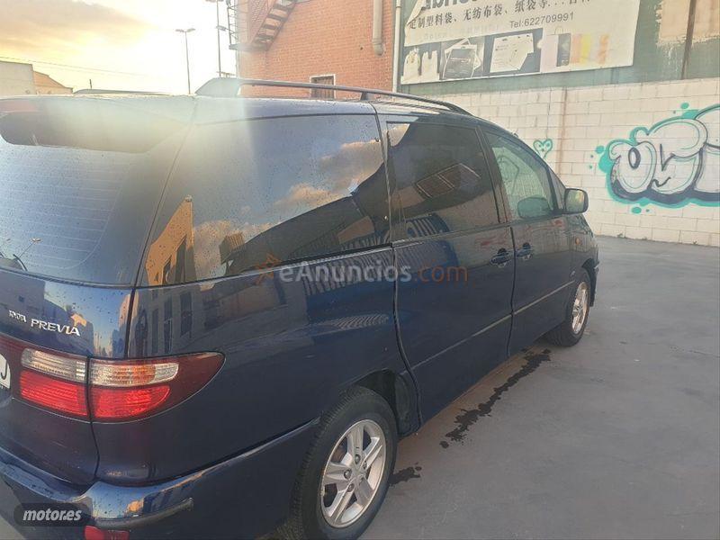 Toyota Previa 2.0 D4D Luna 7 Plazas de 2004 con 334.000 Km por 3.950 EUR. en Madrid