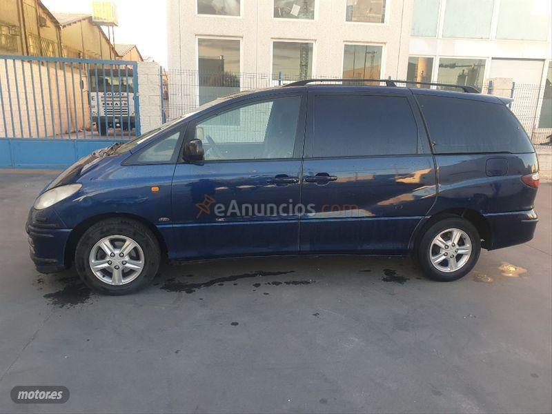 Toyota Previa 2.0 D4D Luna 7 Plazas de 2004 con 334.000 Km por 3.950 EUR. en Madrid