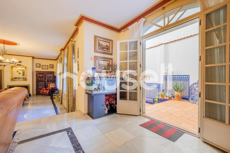 Casa en venta de 335 m en Calle José María Izquierdo, 41008 Sevilla