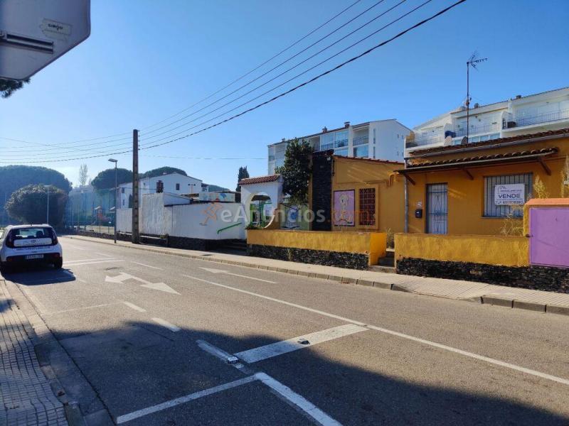 Casa-Chalet en Venta en Escala, L Girona