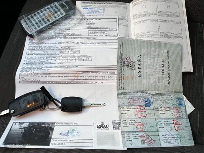 Ford C-Max 1.8 TDCi Trend de 2008 con 200.000 Km por 3.800 EUR. en Malaga