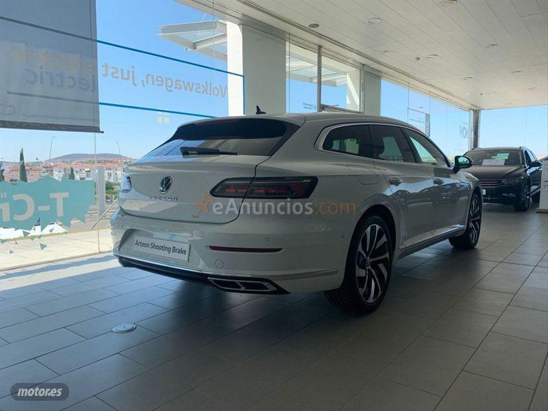 Volkswagen Arteon RLine 2.0 TDI 110kW 150CV DSG S Brake de 2021 por 48.346 EUR. en Badajoz