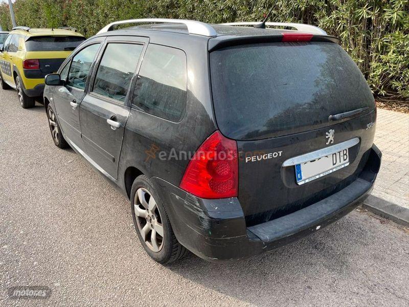 Peugeot 307 SW 1.6 HDi de 2005 con 281.000 Km por 2.300 EUR. en Baleares