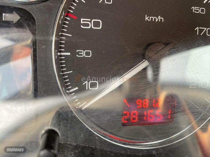 Peugeot 307 SW 1.6 HDi de 2005 con 281.000 Km por 2.300 EUR. en Baleares