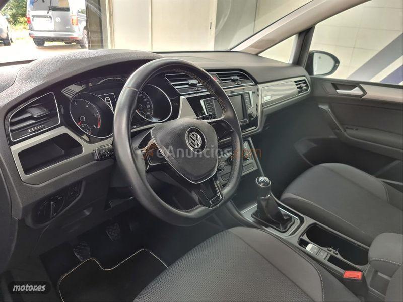 Volkswagen Touran Edition 1.6 TDI CR 110CV BMT de 2016 con 98.700 Km por 18.500 EUR. en Ourense