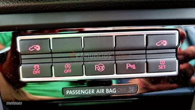 Volkswagen Sharan Advance 2.0 TDI 150CV BMT de 2015 con 134.000 Km por 21.800 EUR. en Pontevedra