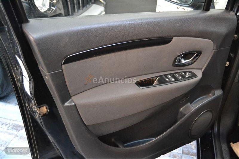 Renault Scenic LIMITED dCi 110 EDC Euro 6 de 2015 con 141.000 Km por 7.999 EUR. en Alicante