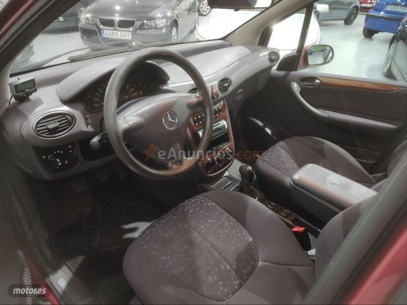 Mercedes Clase A A 170 CDI ELEGANCE de 2003 con 270.000 Km por 2.800 EUR. en Asturias