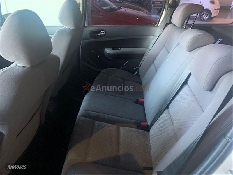 Peugeot 307 SW Pack 1.6 HDi de 2004 con 212.000 Km por 3.500 EUR. en Burgos