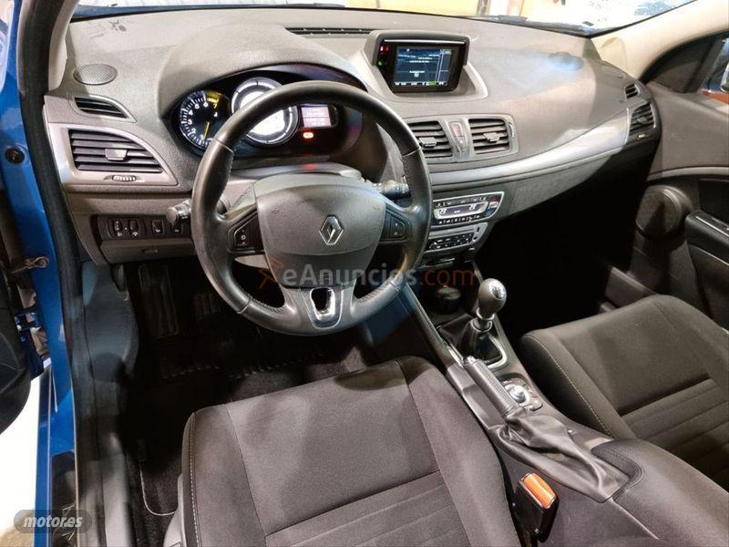 Renault Megane Sp. Tou. Limited Energy TCe 115 SS E6 de 2015 con 202.869 Km por 8.500 EUR. en Madrid