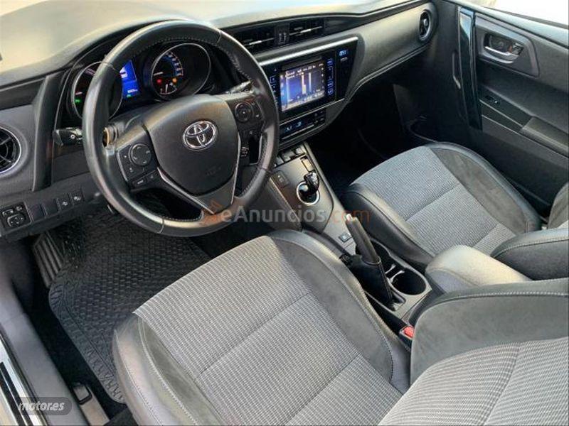 Toyota Auris 1.2 120T Feel Touring Sports de 2017 con 80.000 Km por 16.495 EUR. en Las Palmas