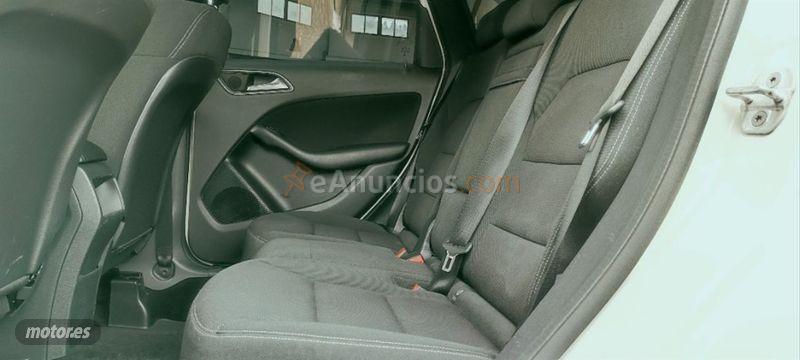 Mercedes Clase B B 180 d Urban de 2015 con 155.000 Km por 15.900 EUR. en A Coruna