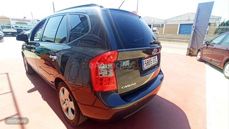 Kia Carens 2.0 CRDI VGT 140cv Emotion 5 plazas de 2010 con 137.000 Km por 5.800 EUR. en Zaragoza