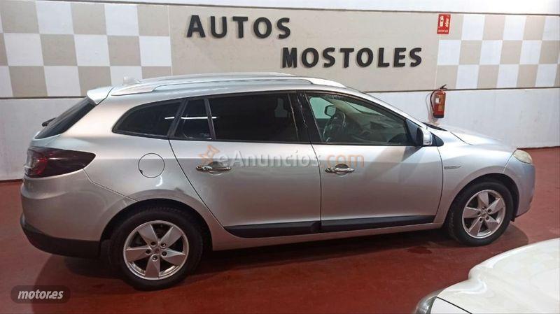 Renault Megane Sport Tourer Dynamique 1.9dCi 130cv de 2010 con 180.000 Km por 5.250 EUR. en Madrid