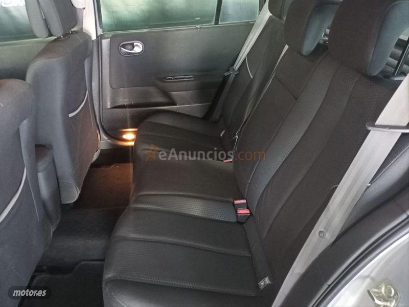 Renault Megane GRAND TOUR CONFORT DYNAMIQUE 1.6 16V de 2003 con 150.000 Km por 3.500 EUR. en Valencia