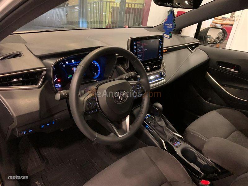 Toyota Corolla 1.8 125H BUSINESS ECVT TOURING SPORT de 2019 con 34.700 Km por 21.900 EUR. en Barcelona