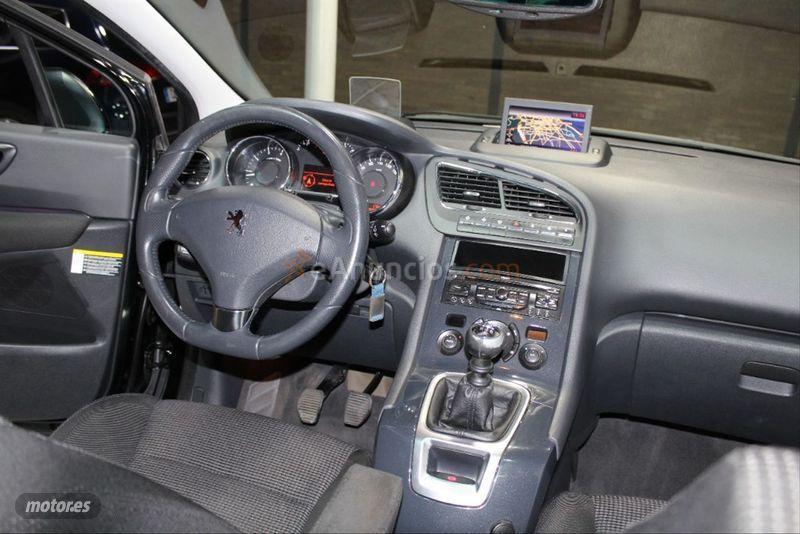Peugeot 5008 Premium 1.6 THP 156 de 2010 con 90.000 Km por 9.490 EUR. en Barcelona