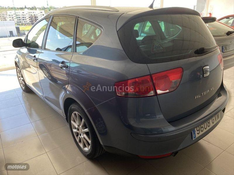 Seat Altea 1.6 TDI 105cv Style Ecomotive de 2010 con 136.000 Km por 6.990 EUR. en Valladolid
