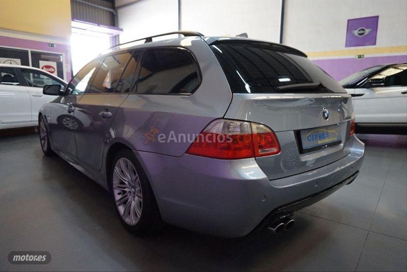 BMW Serie 5 550i Touring de 2006 con 121.869 Km por 16.900 EUR. en Malaga