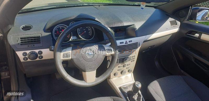 Opel Astra Twin Top 1.9 CDTi Enjoy de 2006 con 197.007 Km por 5.900 EUR. en Cantabria